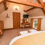 Hornington Lodge