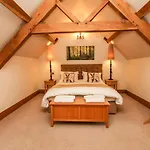Hornington Lodge