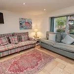 Hornington Lodge